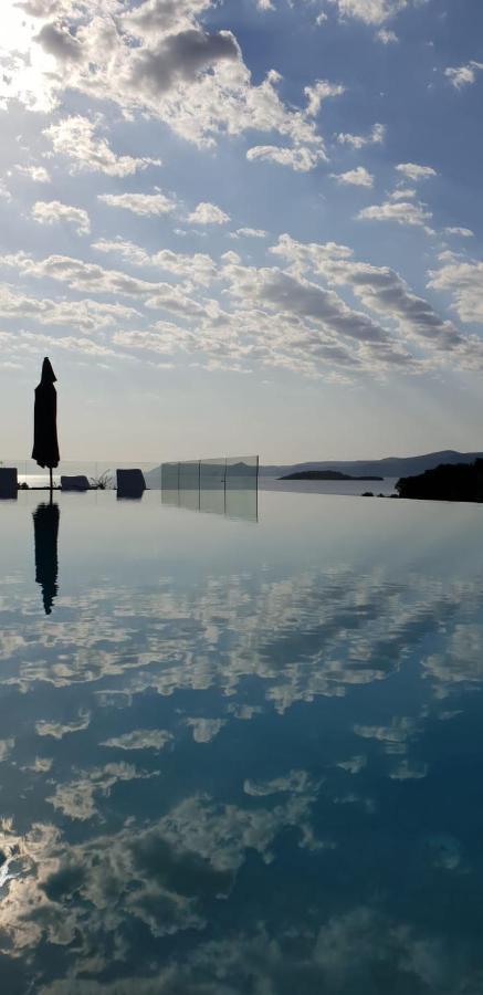 Holiday Hvar Vrbanj Bagian luar foto