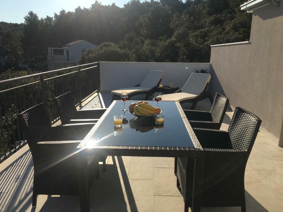 Holiday Hvar Vrbanj Bagian luar foto